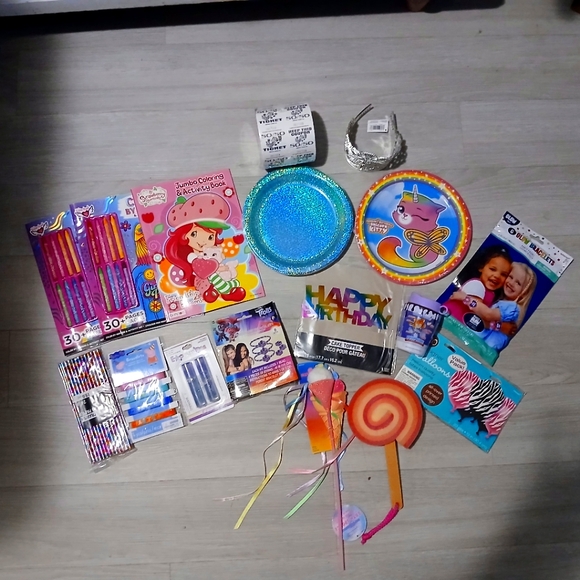 HUGE KIDS PARTY Bundle Colorful Party Supplies Set - Picture 1 of 16